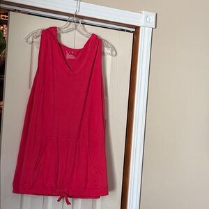 Livi Active Women's Bright Pink V-Neck Tank Top